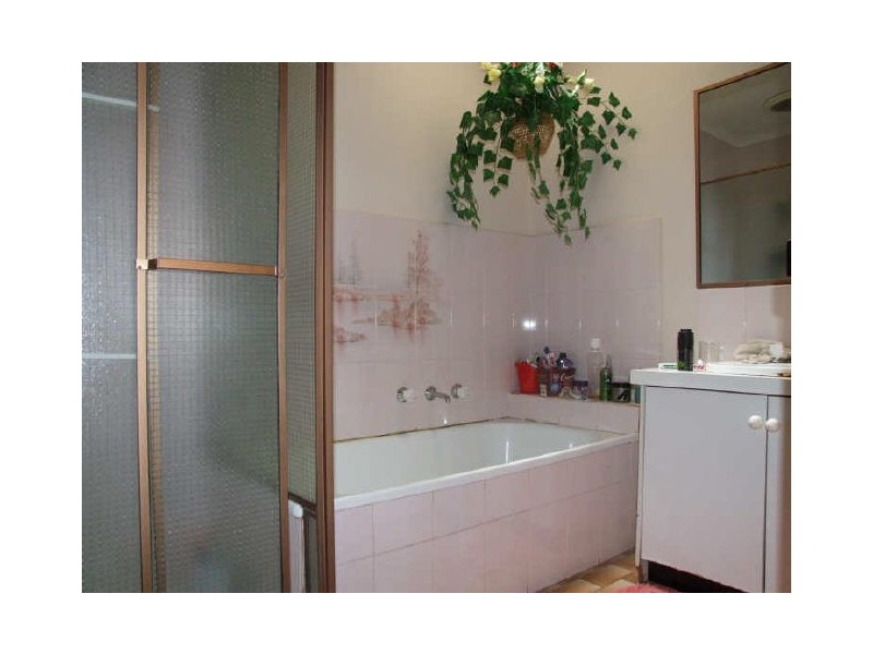 32 Thomas Mitchell Drive, Endeavour Hills VIC 3802