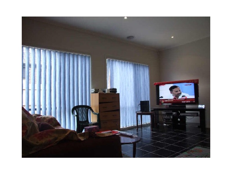 6 Hal Porter Terrace, Lynbrook VIC 3975
