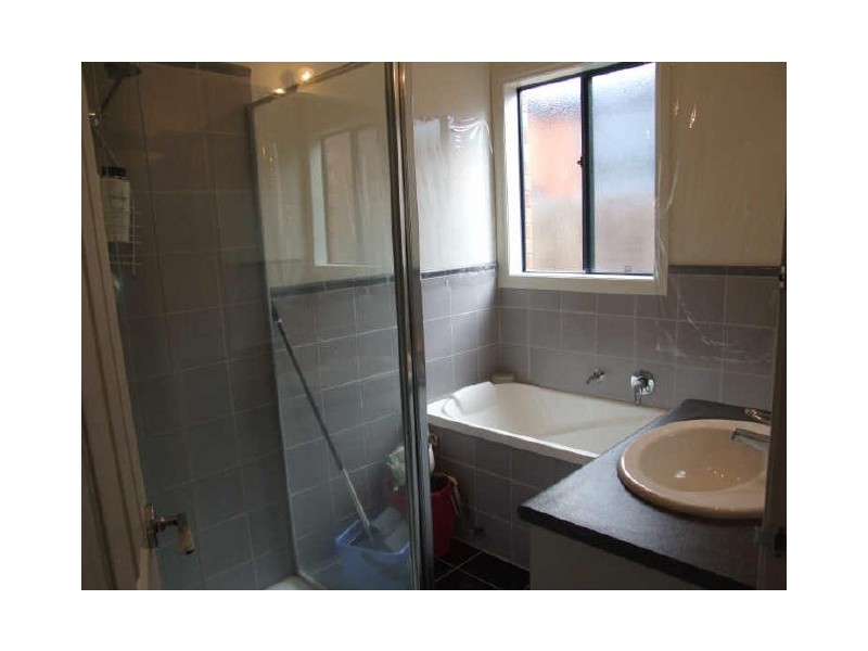 6 Hal Porter Terrace, Lynbrook VIC 3975