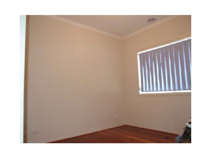 6 Hal Porter Terrace, Lynbrook VIC 3975