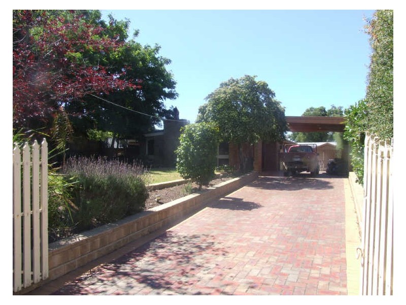 13 Athol Court, Langwarrin VIC 3910