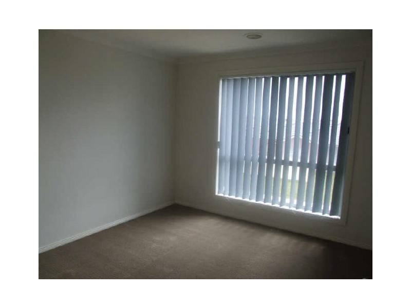 30 Bluehills Boulevard, Pakenham VIC 3810