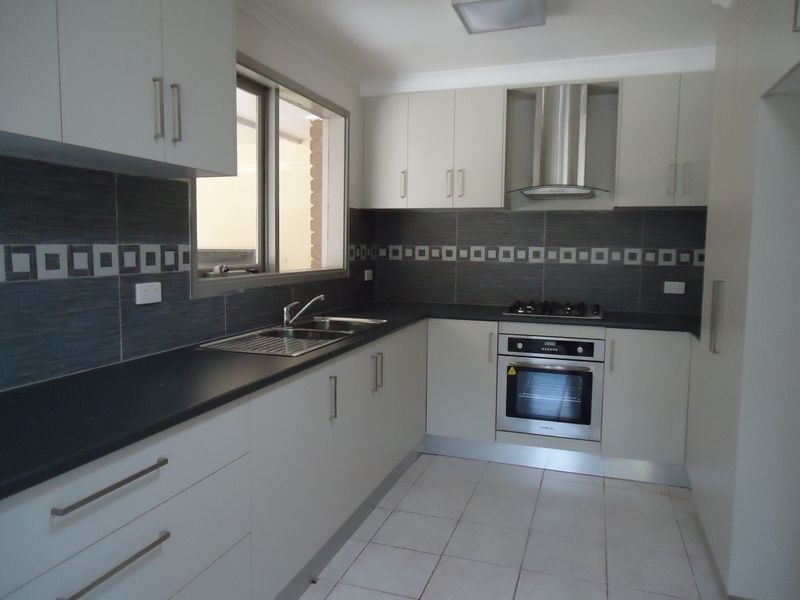 7 Jarvis Crescent, Dandenong North VIC 3175