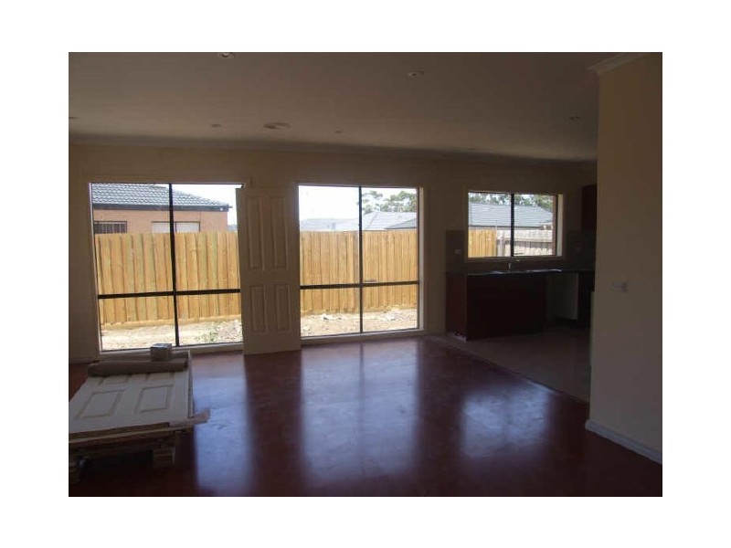 4/67 Grand Central Boulevard, Pakenham VIC 3810