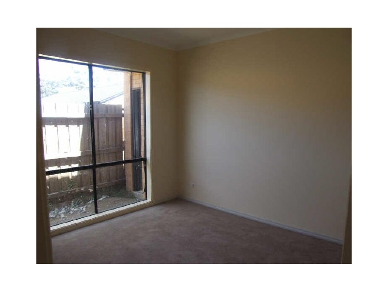 4/67 Grand Central Boulevard, Pakenham VIC 3810