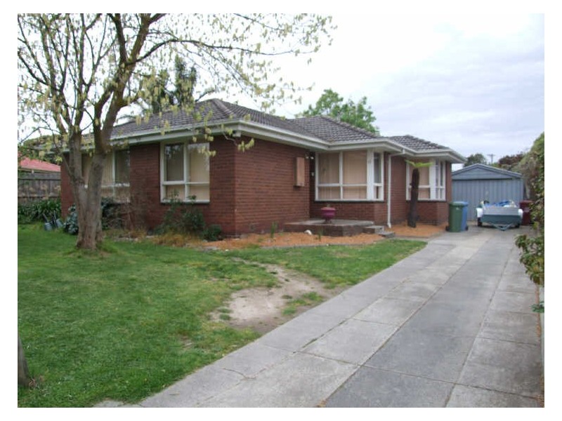 15 Carlton Road, Dandenong North VIC 3175