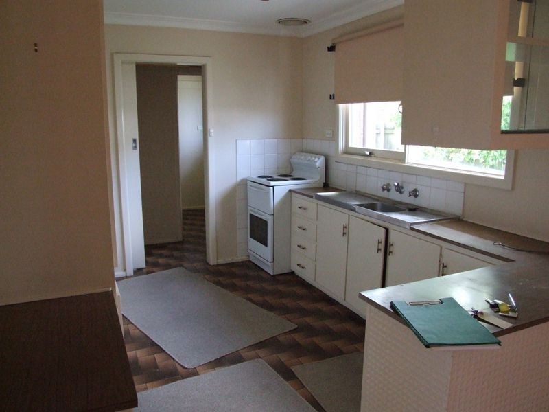 15 Carlton Road, Dandenong North VIC 3175