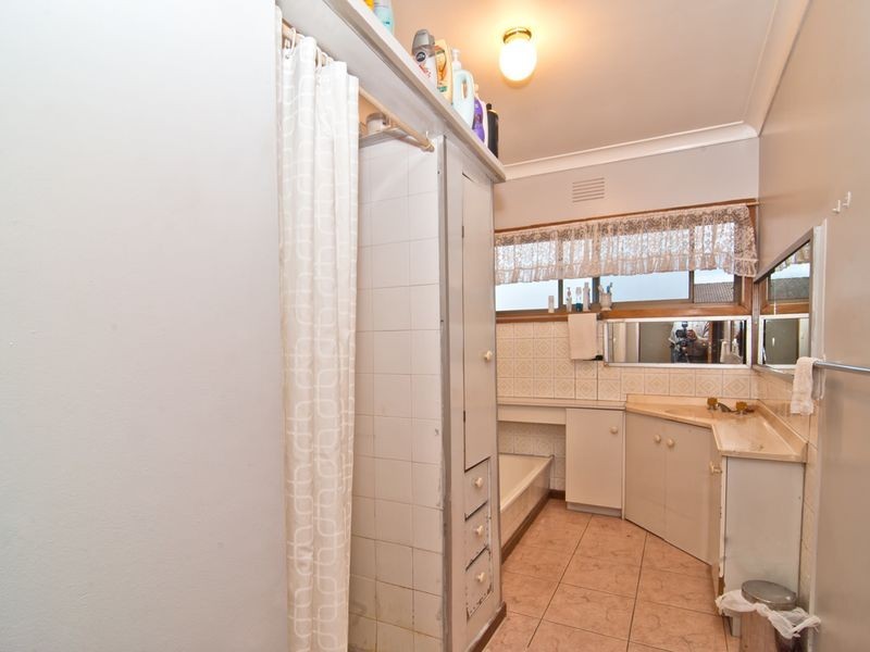 32 Pickett Street, Dandenong VIC 3175