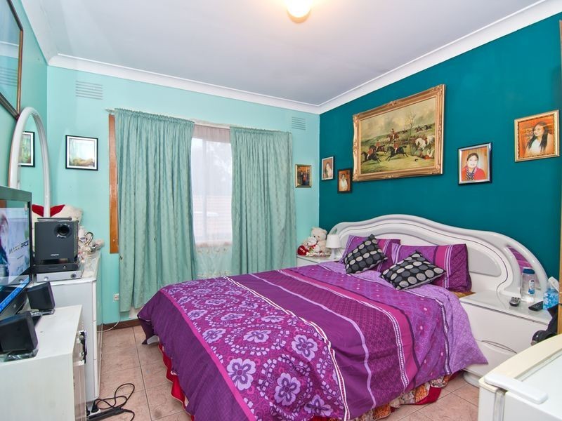 32 Pickett Street, Dandenong VIC 3175