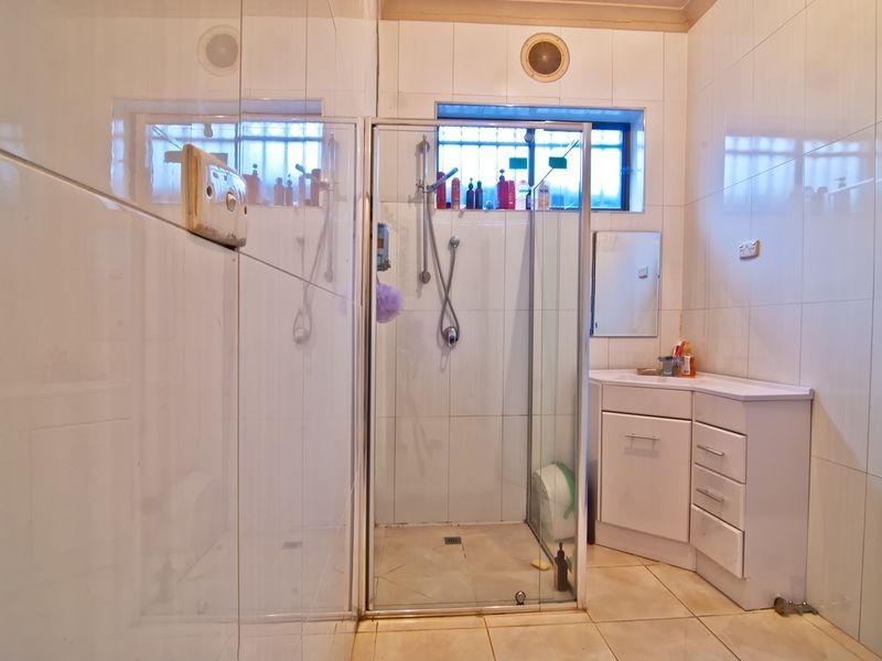 32 Pickett Street, Dandenong VIC 3175