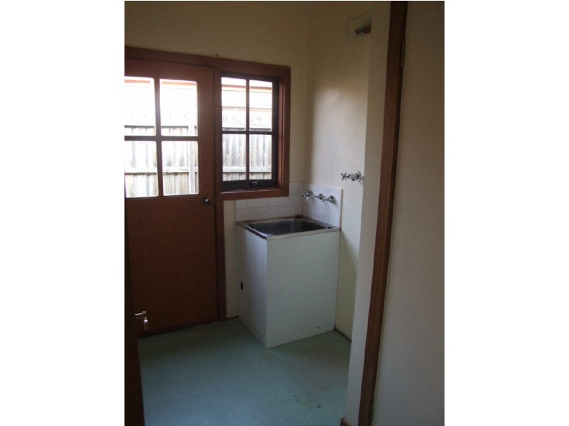 16 Toomuc Valley Road, Pakenham VIC 3810