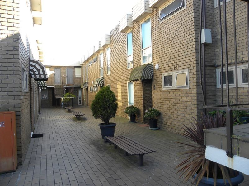 4/24 Rodd Street, Dandenong VIC 3175