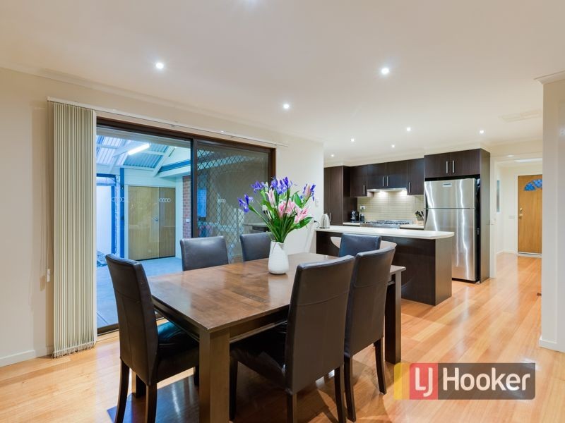 4 Robinvale Court, Endeavour Hills VIC 3802