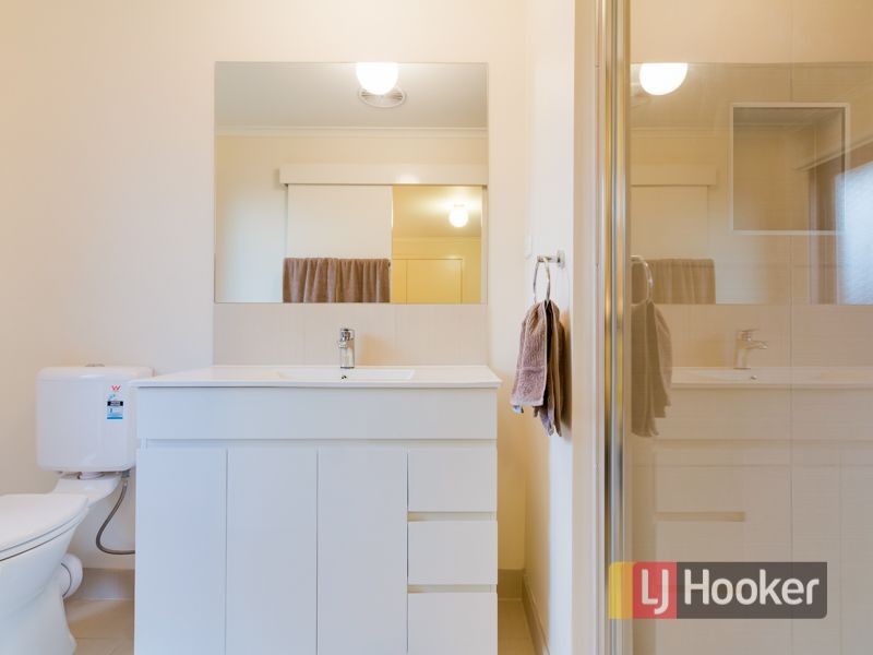 4 Robinvale Court, Endeavour Hills VIC 3802