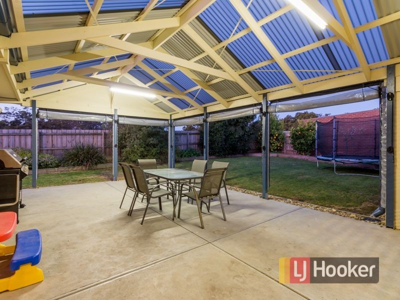 4 Robinvale Court, Endeavour Hills VIC 3802