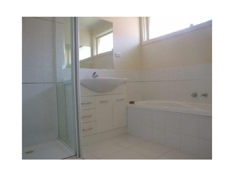 11 Huxley Avenue, Dandenong North VIC 3175