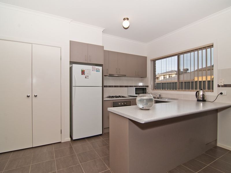 19 Tranquil Lane, Cranbourne North VIC 3977