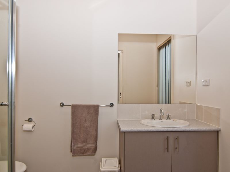 19 Tranquil Lane, Cranbourne North VIC 3977