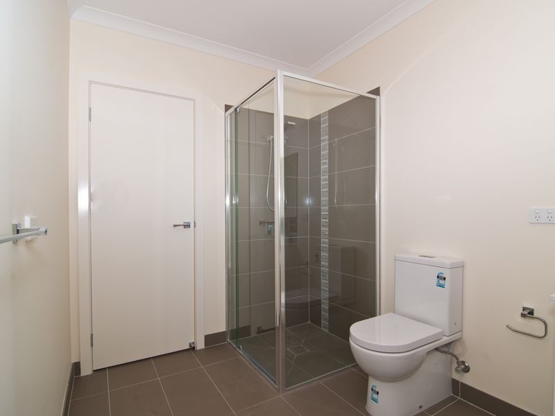 9/6-8 Innes Court, Berwick VIC 3806