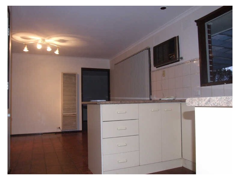 39 Chalcot Drive, Endeavour Hills VIC 3802