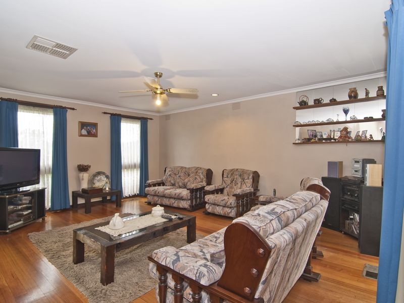 73 Aldridge Street, Endeavour Hills VIC 3802