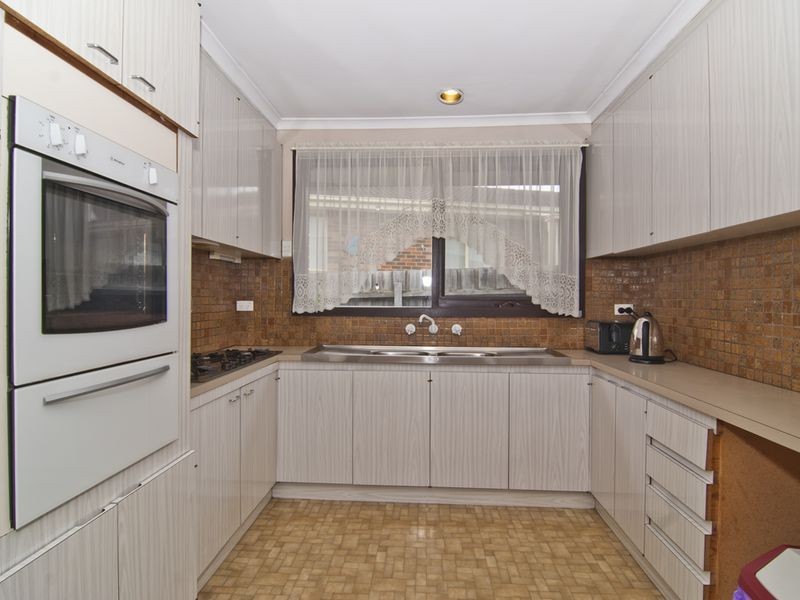 73 Aldridge Street, Endeavour Hills VIC 3802