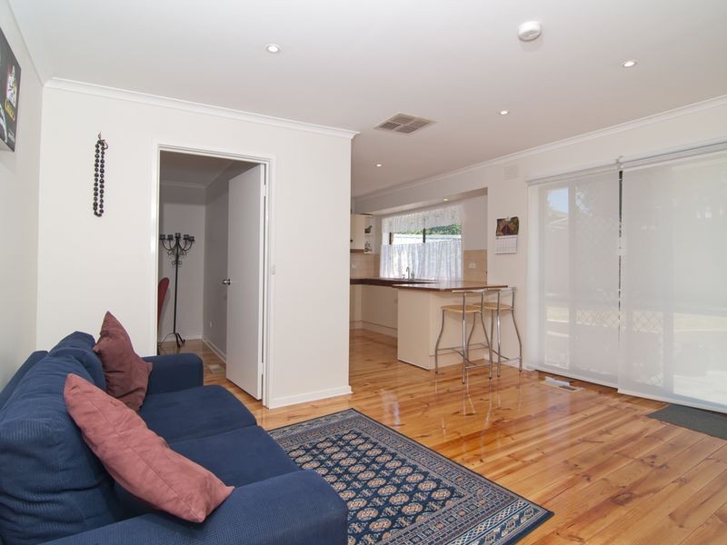 26 Zachary Hicks Crescent, Endeavour Hills VIC 3802