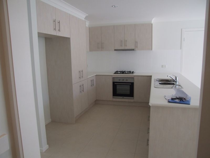 2/48 Ambrie Crescent, Noble Park VIC 3174