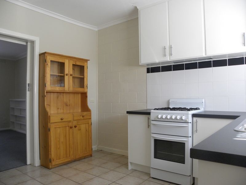 27 McFees Road, Dandenong North VIC 3175