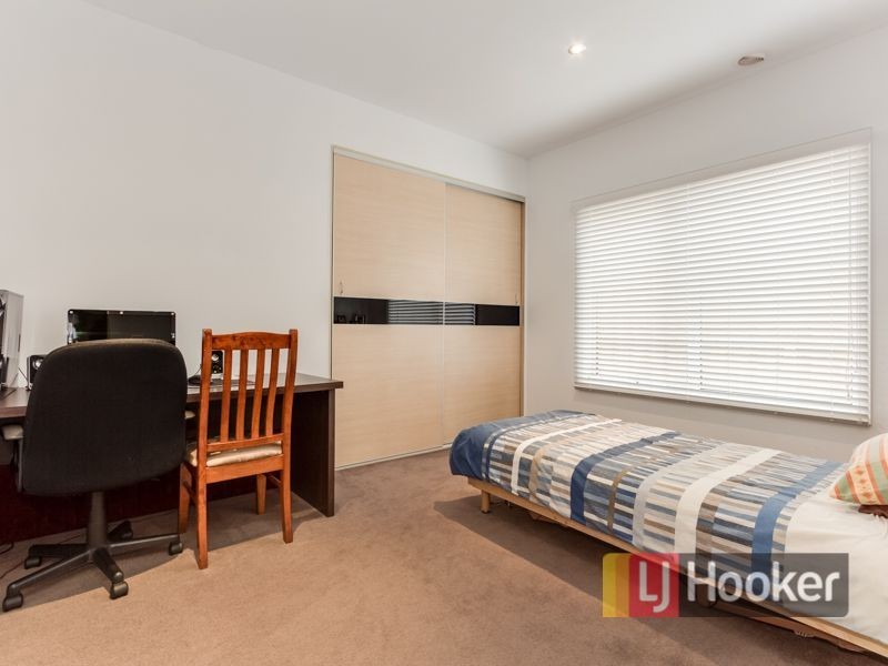 6 Amico Walk, Dandenong VIC 3175