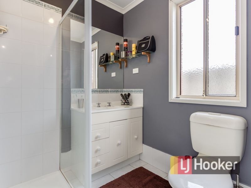 8 Shady Close, Narre Warren South VIC 3805