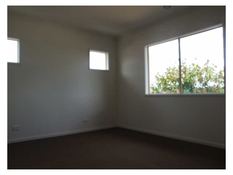 1/90 Rebecca Street, Doveton VIC 3177