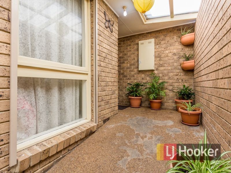 11 Stephens Close, Endeavour Hills VIC 3802