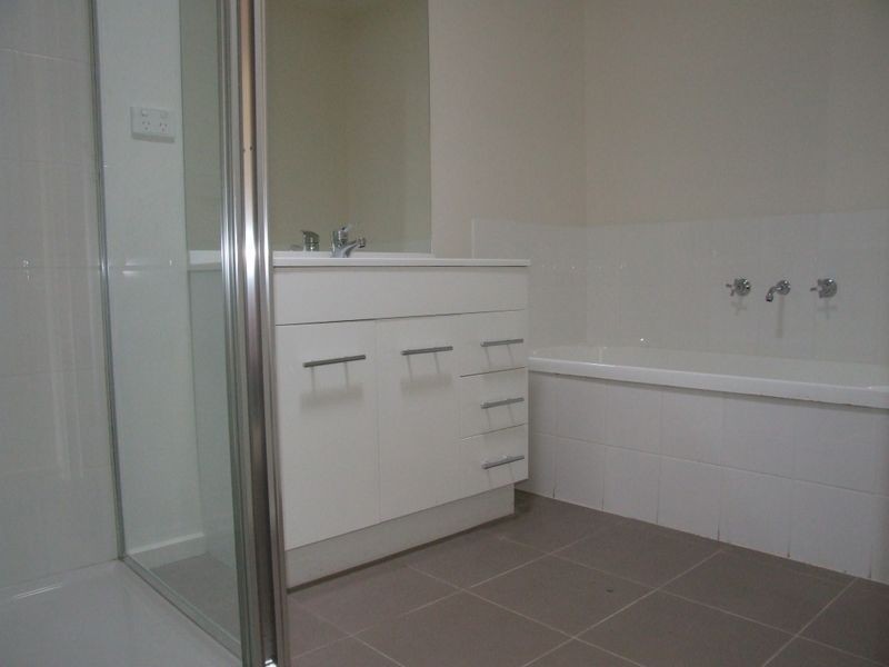 3/90 Rebecca Street, Doveton VIC 3177