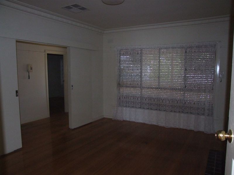 16 Roberta Street, Dandenong VIC 3175