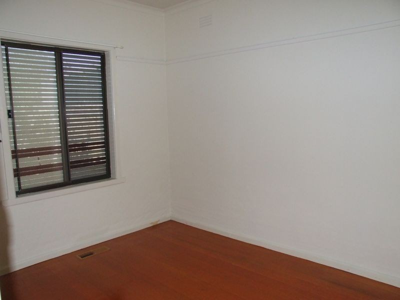 16 Roberta Street, Dandenong VIC 3175