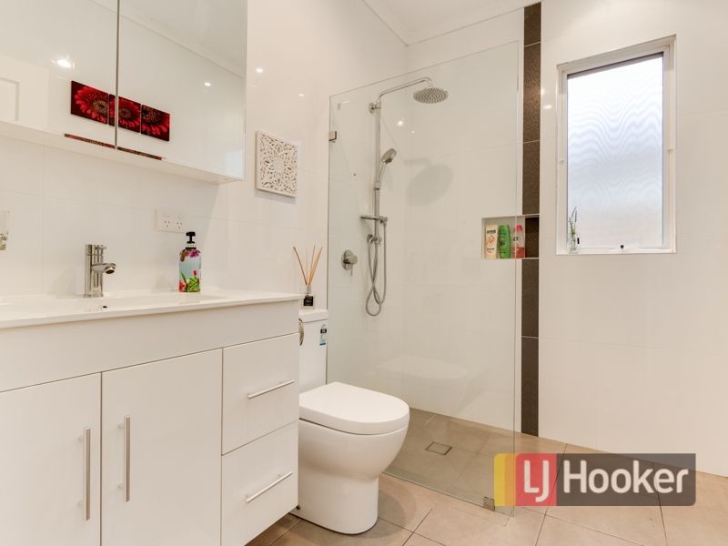 4 Wallace Avenue, Dandenong VIC 3175