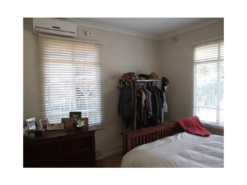 20 Lexton Avenue, Dandenong VIC 3175