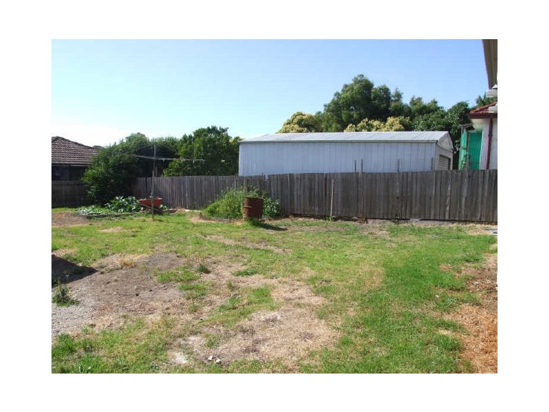 20 Lexton Avenue, Dandenong VIC 3175