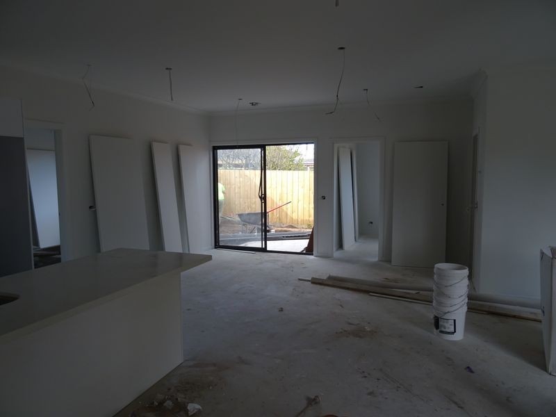 2/1 Jeffrey Street, Dandenong North VIC 3175