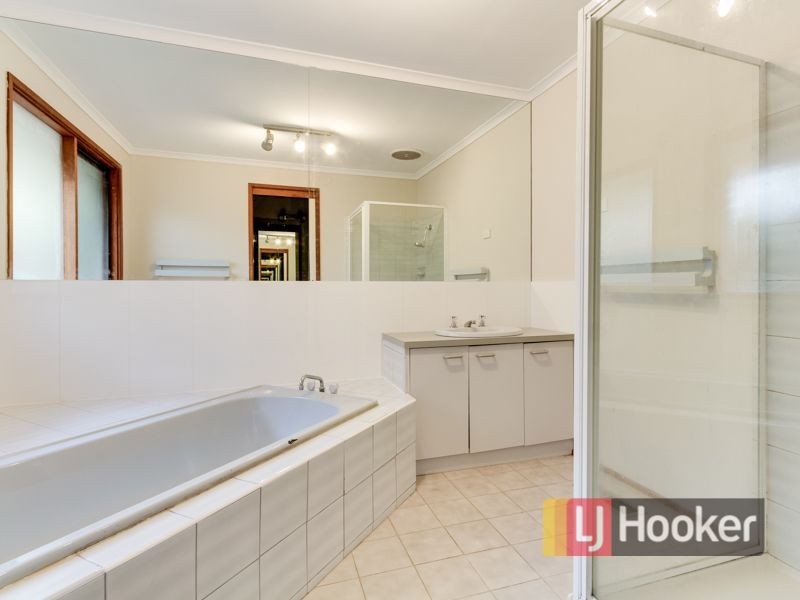 3 Enfield Close, Endeavour Hills VIC 3802