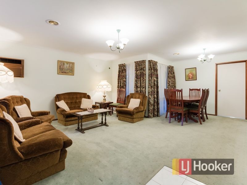 6 Dundee Court, Endeavour Hills VIC 3802