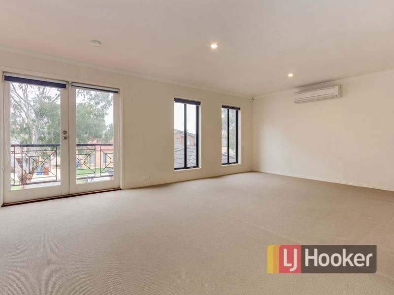 15 Clocktower Court, Berwick VIC 3806