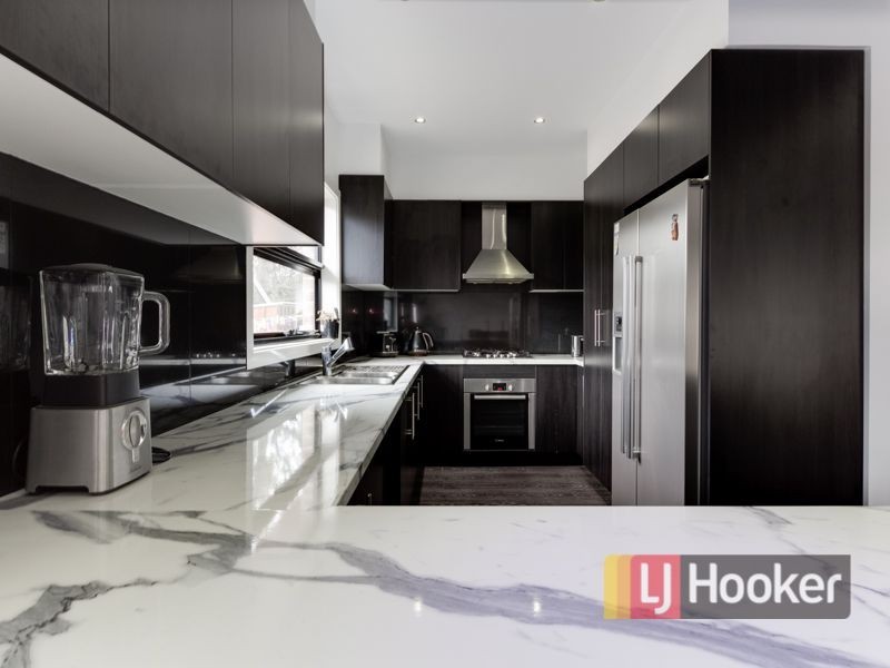 2/127 Doveton Avenue, Doveton VIC 3177