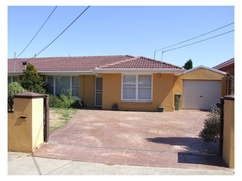 2/45 Oakwood Avenue, Dandenong North VIC 3175