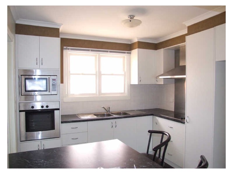 2/45 Oakwood Avenue, Dandenong North VIC 3175