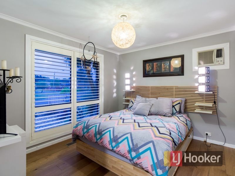 19 Kennington Park Drive, Endeavour Hills VIC 3802