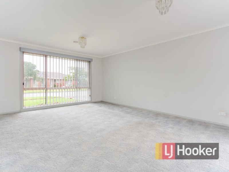 4 Tomasetti Crescent, Narre Warren VIC 3805