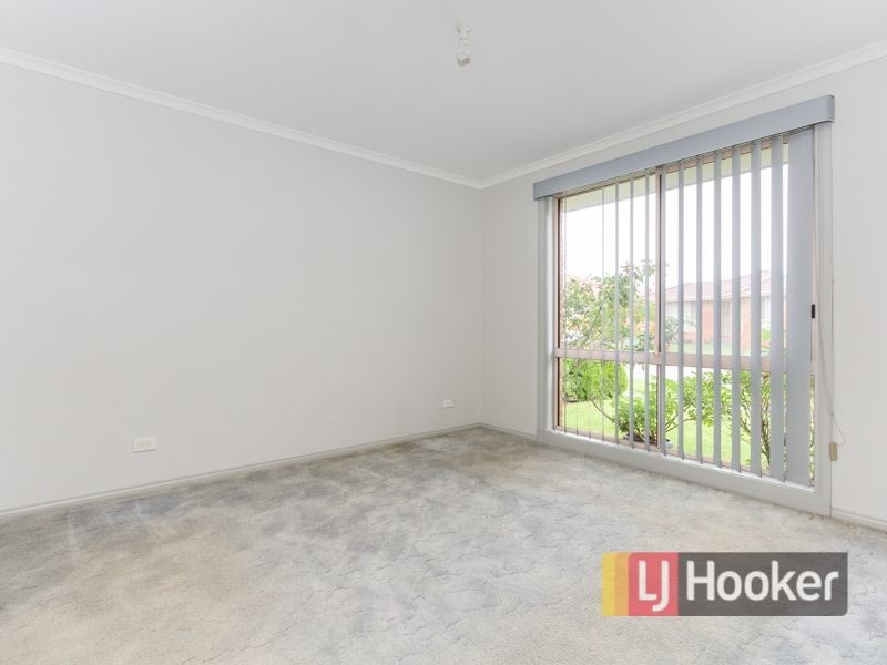 4 Tomasetti Crescent, Narre Warren VIC 3805