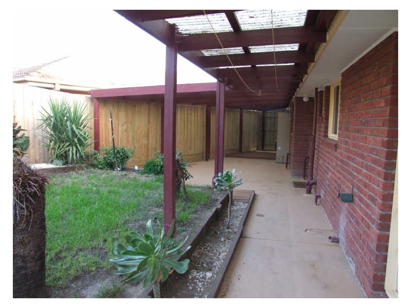 11 Debanne Court, Narre Warren VIC 3805